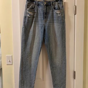 American Eagle Mom Jeans